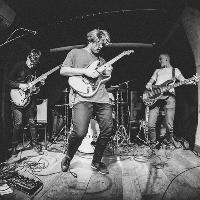 The Pentatonic Presents... Critical Reaction at Eagle Inn