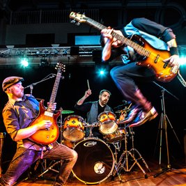 NYE 2026 at Stourport Manor with HARD TO HANDLE BAND