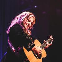 Gretchen Peters with very special guest Kim Richey at Leeds City Varieties
