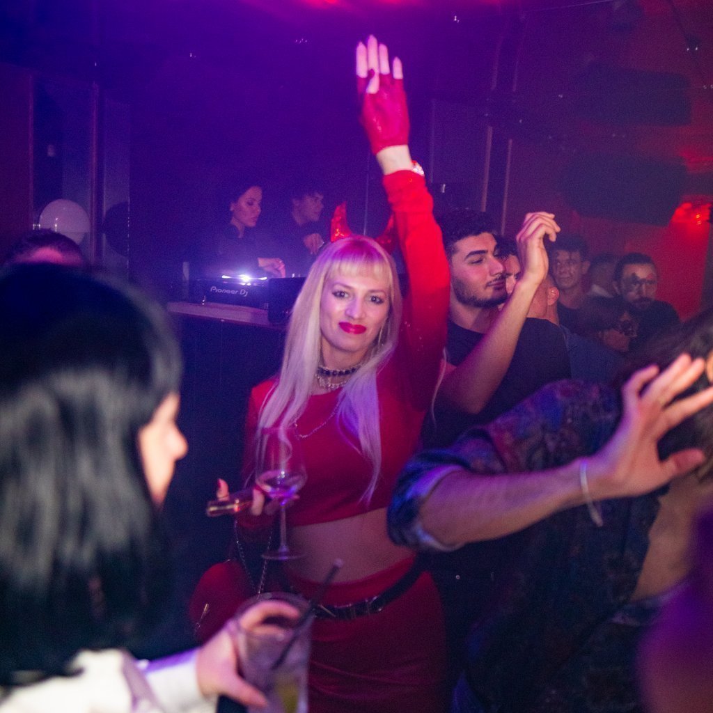 VANITY x AURA Shoreditch, House music all night long