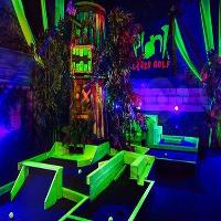Winter Wonderland Plonk Crazy Golf and Games Pop-up
