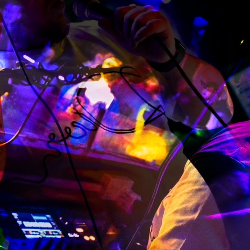 September Weekend at Vienna's Nightclub, Paisley