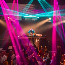 Lee Butlers Christmas Bottomless Brunch