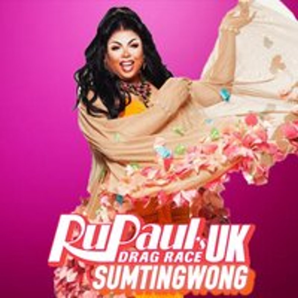 RuPaul's Drag Race SUMTINGWONG hosts Benidorm Bingo [FunnyBoyz]