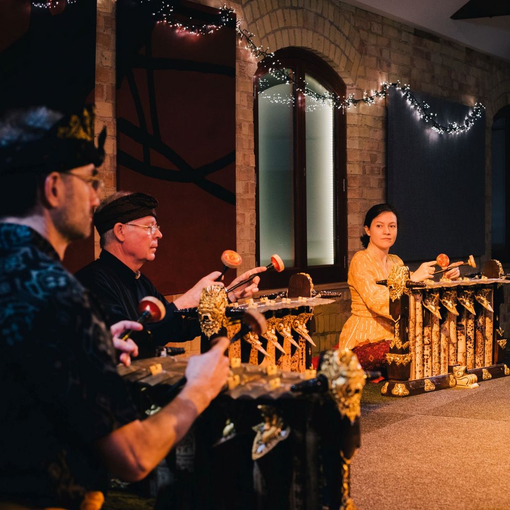 Indonesian Chamber Music: Tembang Sunda & Balinese Gendér Wayang