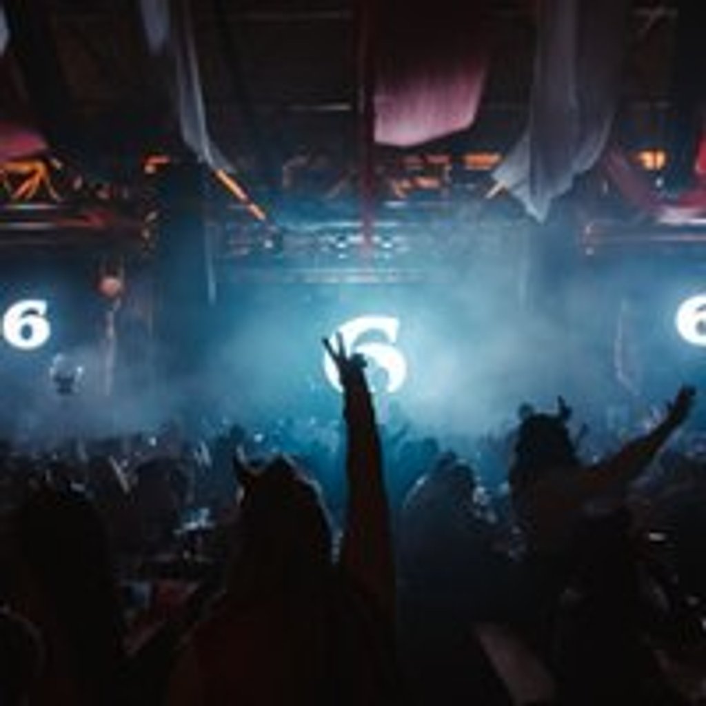 BINGO LINGO Swansea Arena XL - Halloween Special