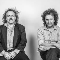 Xylouris White + Gwenifer Raymond at Komedia