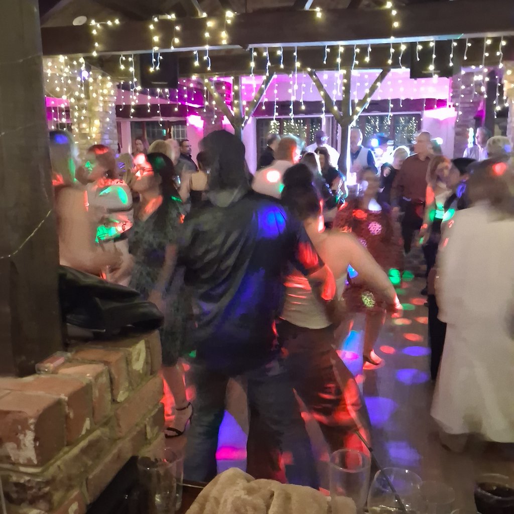 BIG Summer Singles Party Sat June 27th in Maidenhead Max 250