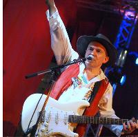 Live Rock/Blues The Robin Bibi band + special guests