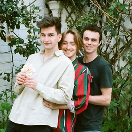 Echo Hotel + supports