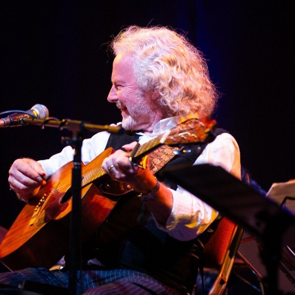 Reg Meuross - Fire & Dust: Woody Guthrie Story
