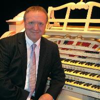Organ Concert: Nigel Ogden