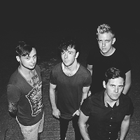 The Reytons // The Vellas // Dutch Rudder at Plug