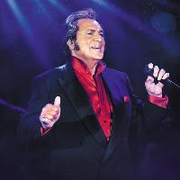 Engelbert Humperdinck at London Palladium