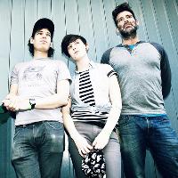 Jeffrey Lewis & Los Bolts at Hare And Hounds
