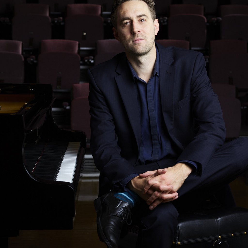 Moonlight Sonata and Rhapsody in Blue by Candlelight