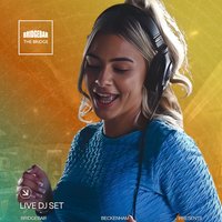 DJ Elle Marie at Bridgebar