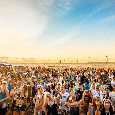 Clubland On The Beach