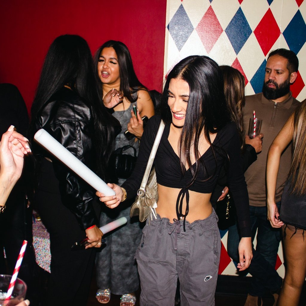 BACK TO THE NAUGHTIES - 90s & 00s Arcade Party