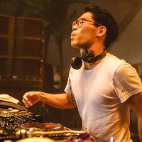 OPEN AIR CLUB: HUNEE