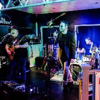 Rattled and Hummin U2 tribute at Cafe Drummonds