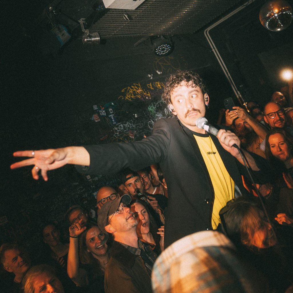 Antony Szmierek: Live Performance & Signing (14+ with an Adult)