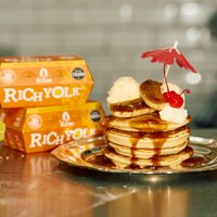 St. Ewe and The Breakfast Club give away free eggs at Across All The Breakfast Club Restaurants In London 