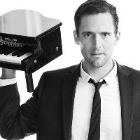 Owen Benjamin – ‘Feel My Heat’ at Frog And Bucket Comedy Club
