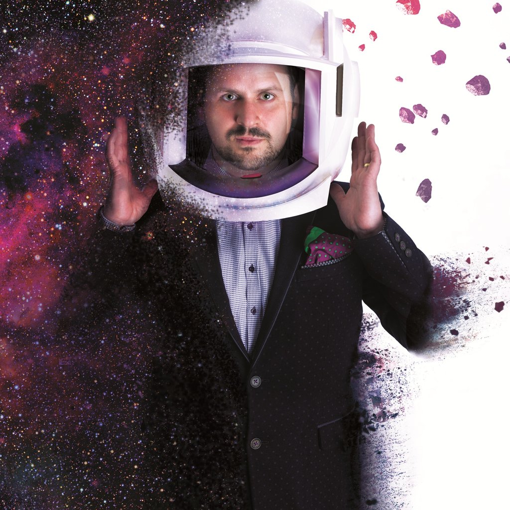 Kevin Quantum Anti-Gravity: Thrilling and Beautiful Magic at Norden Farm Centre For The Arts., Maidenhead