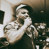 Iration Steppas Sound System ft Macky Banton at Club Academy