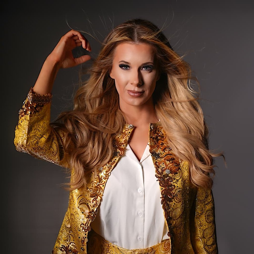 January Butler as Céline Dion at The Park Royal Hotel, Stretton, Warrington