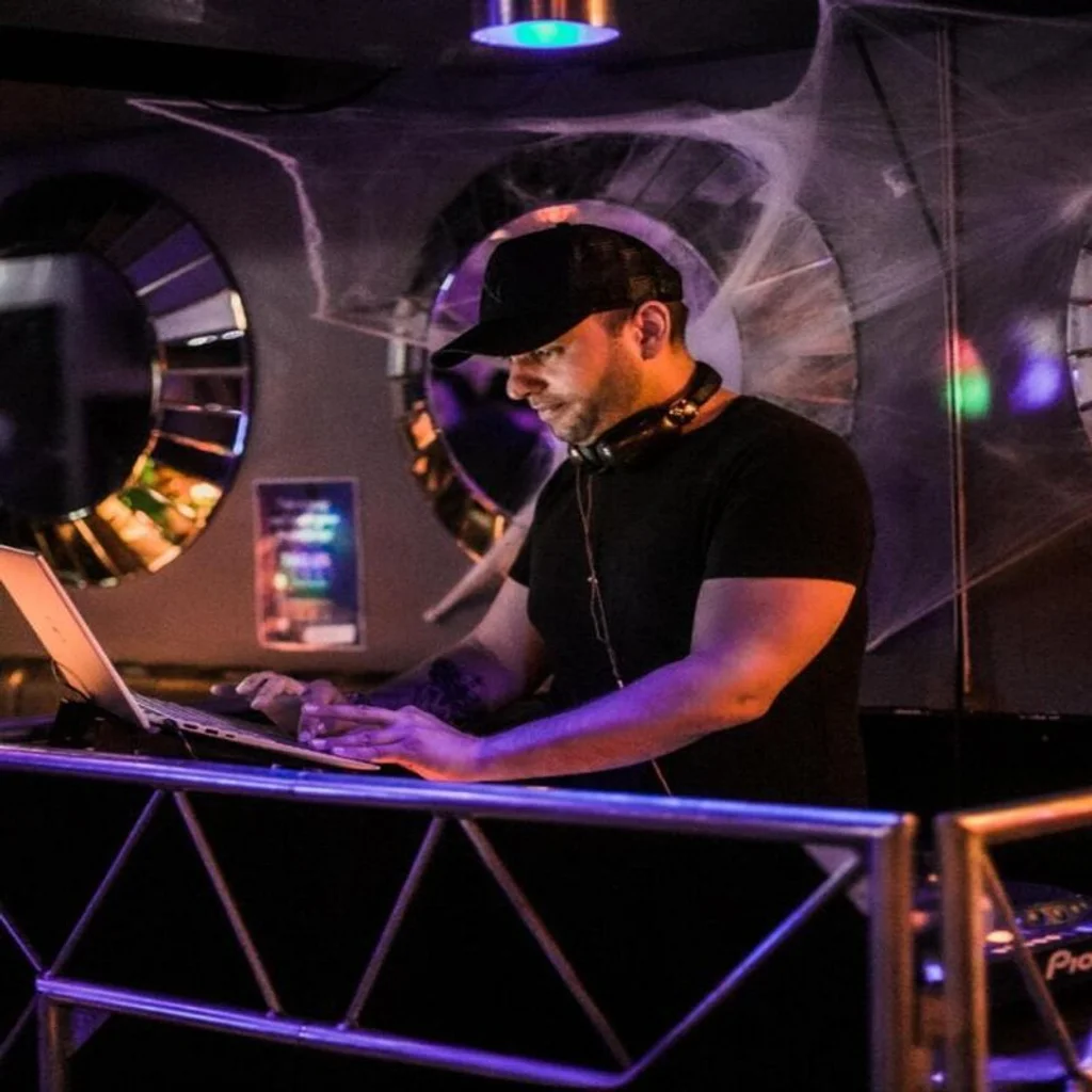 Carwash Bottomless Disco Brunch