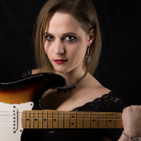 Eliana Cargnelutti - Blues Rocker from North Italy Tours the UK at The Robin 2