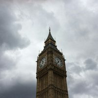 London Audio Tour: Royal Westminster at Apollo Victoria Theater
