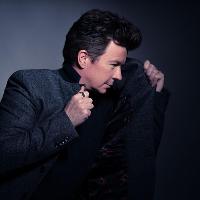 Rick Astley Live After Racing at Uttoxeter Racecourse