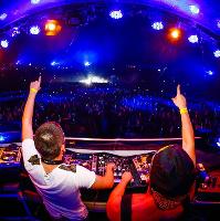 Tomorrowland presents Dimitri Vegas & Like Mike