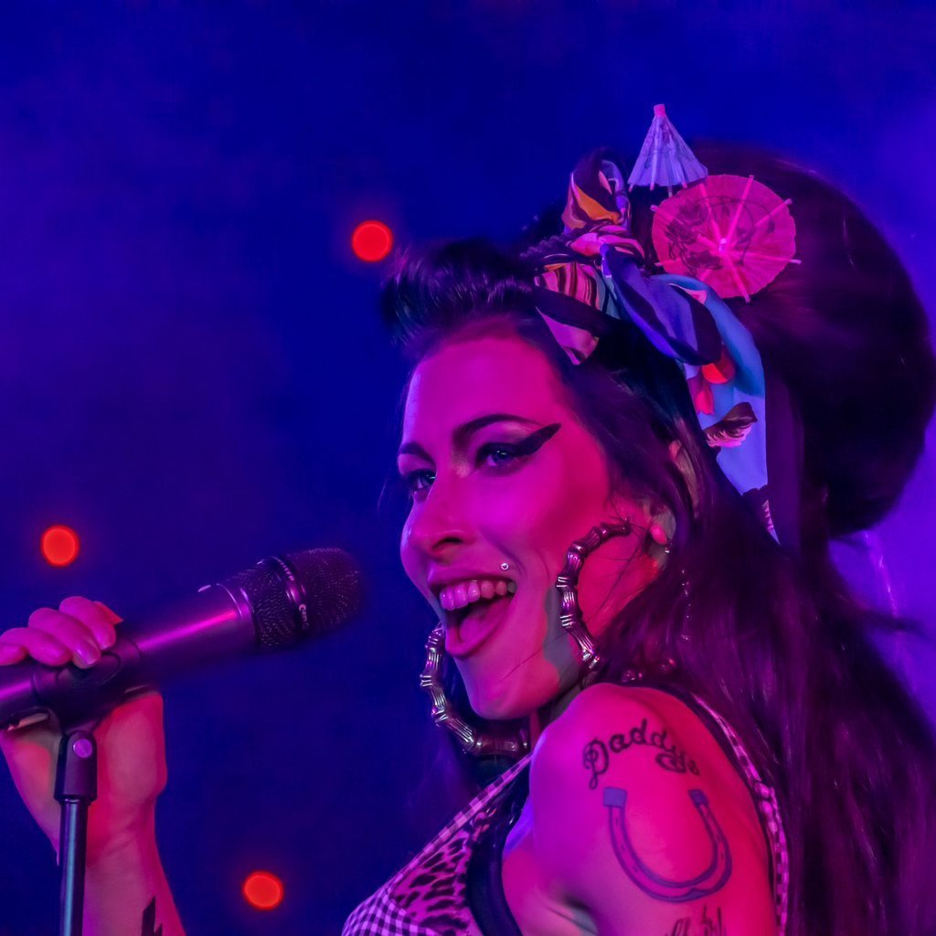 AbsoluteAmy: Live In Birmingham