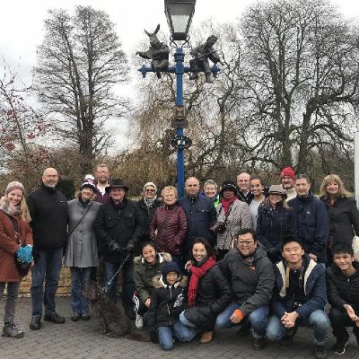 Christmas Day festive guided walking tour in Stratford upon Avon