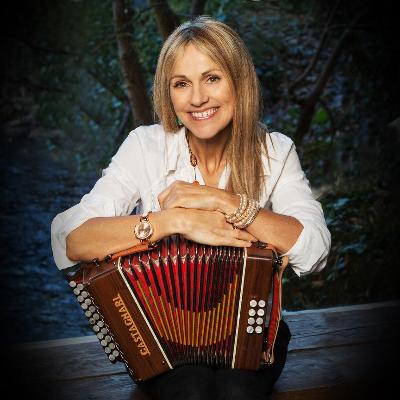 Sharon Shannon & Band with special guest Seckou Keita