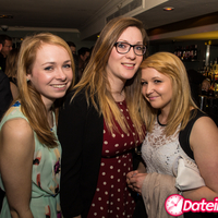 Singles Pub Crawl with 4 venues, FREE shots & VIP entry (18-36) at The Roxy