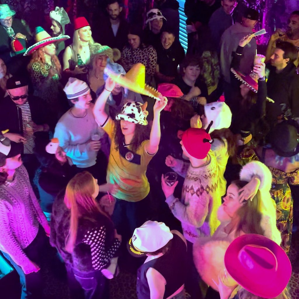 Free Mischief Drawing Social