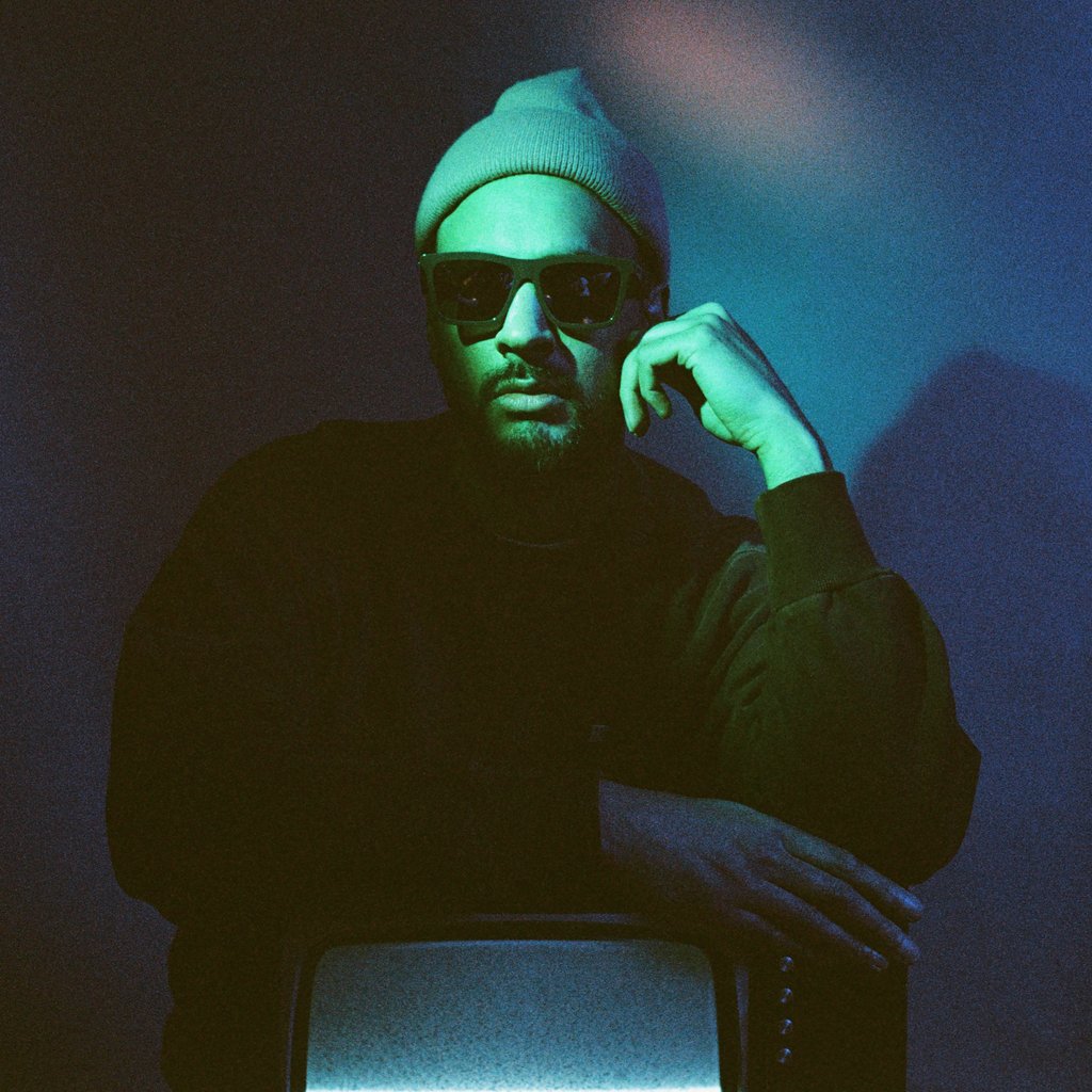 In:Motion presents: MOMENTUM | SBTRKT [DJ SET] + more