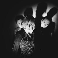 Girls In Synthesis at The Castle Hotel