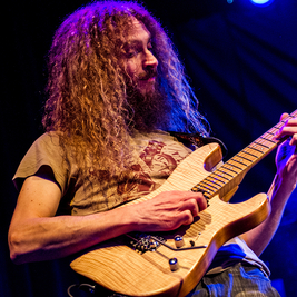 Guthrie Govan : The Fellowship