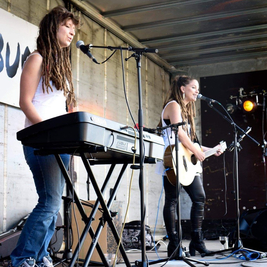 Descarades at The Barley Mow Rock n Roll Cabaret Bordello