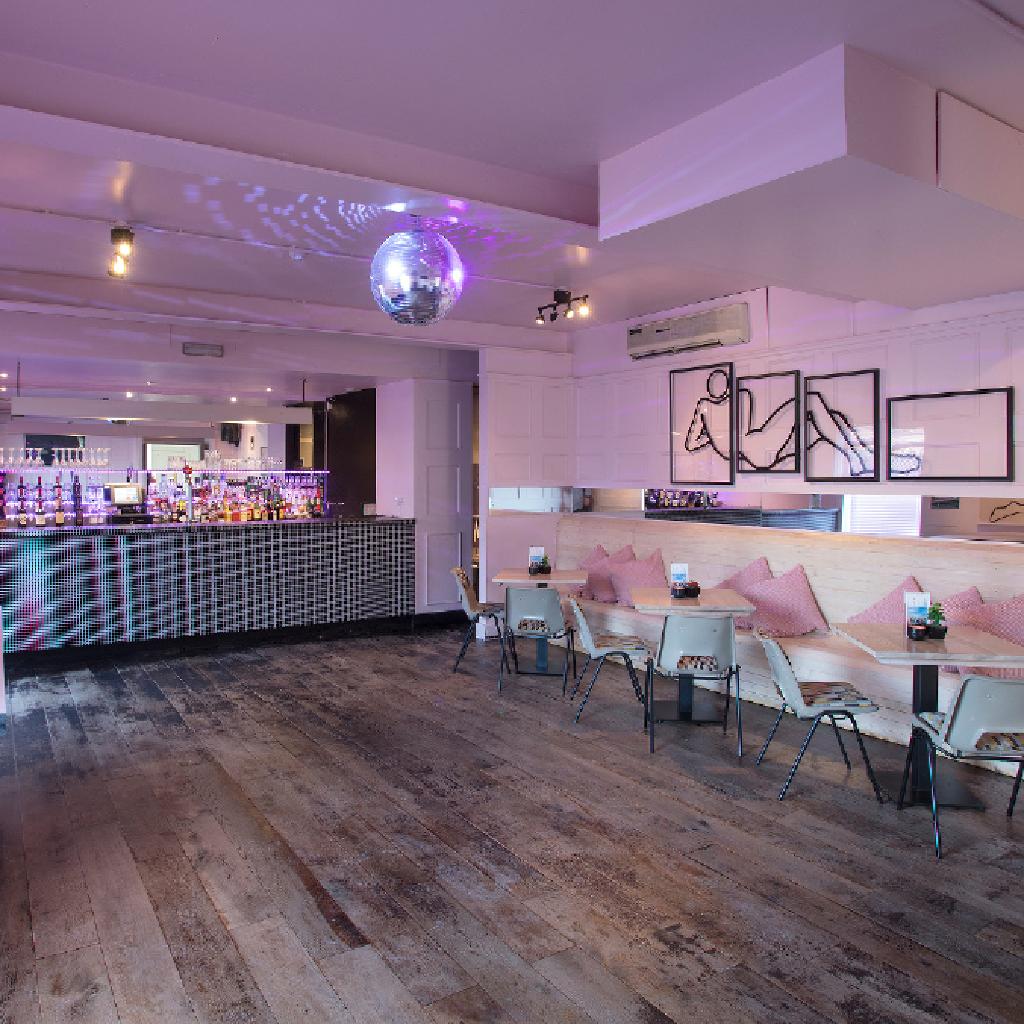 Exhibit balham speed dating