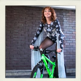 Hilarity Bites Comedy Club presents Elaine Robertson: Delulu