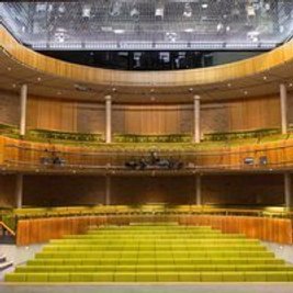 CLOSEUP COMEDY at the Parabola Arts Centre in Cheltenham