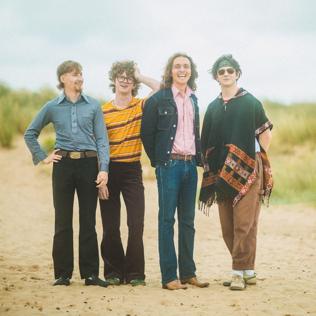 Snug Live Sessions w/ Freight + The Cove + The Locks