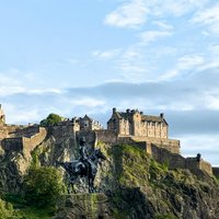 Edinburgh Audio Tour: Echoes of Intrigue